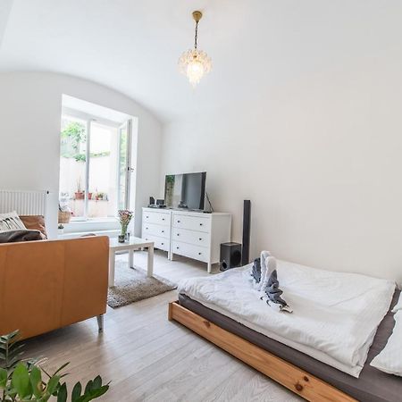 Quiet Apartment In The City Center With Own Terrace Praha Eksteriør bilde