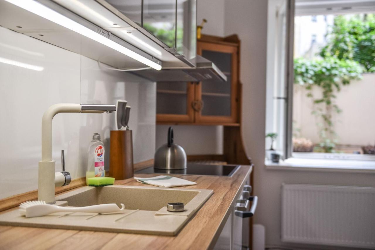 Quiet Apartment In The City Center With Own Terrace Praha Eksteriør bilde