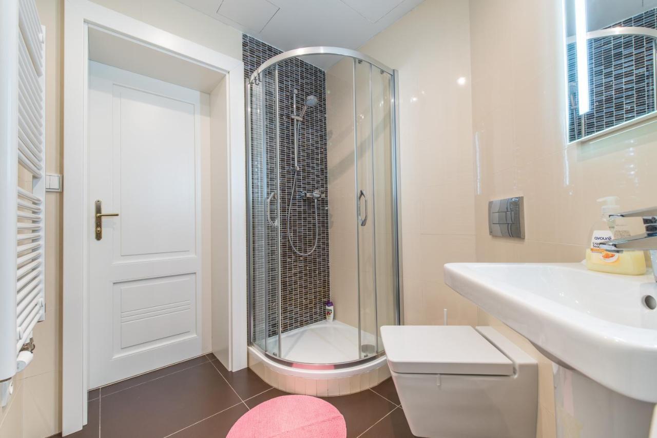 Quiet Apartment In The City Center With Own Terrace Praha Eksteriør bilde